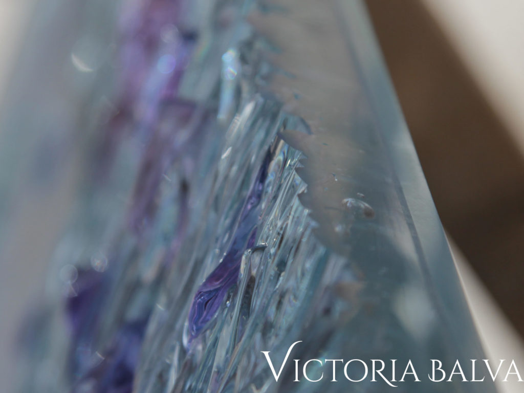 Laminated kiln cast glass with rough art glass texture
